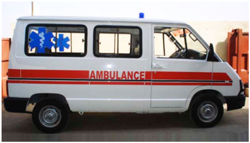 Ambulance Driver Throws Old Man Dead body  Beside Road