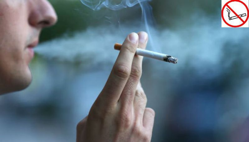 experts warns that smoke from covid infected person can transmit disease to others