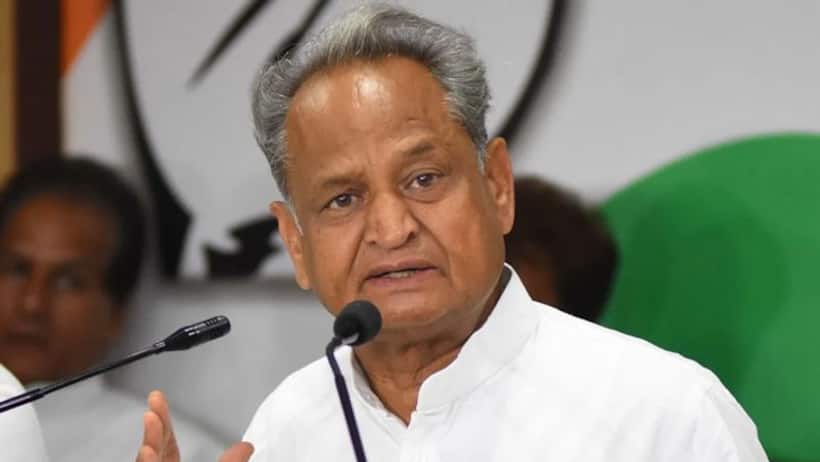 सरकार बचाने को जयपुर से जैसलमेर शिफ्ट होंने कांग्रेस के विधायक, खौफ में गहलोत सरकार