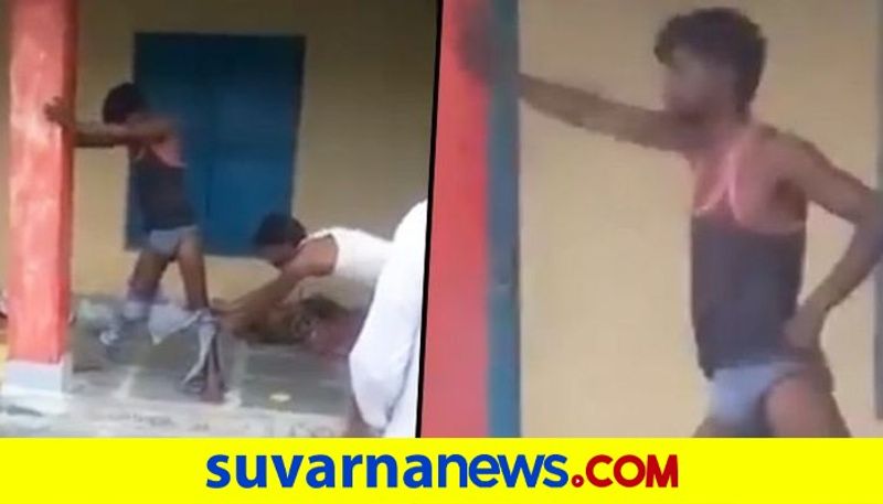 Cobra enters man pants see what happened as he stood for 7 hours