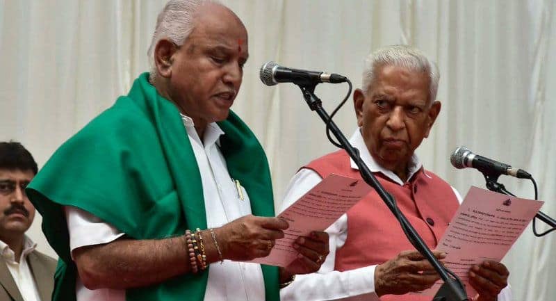 nidumamidi seer Bats For BS yediyurappa Over Leadership change in BJP rbj