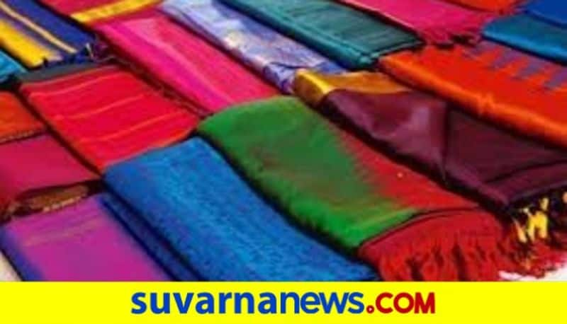 Person distributes sarees to 1026 asha workers in udupi