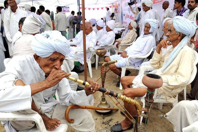एक हुक्के ने करा दिया पूरा गांव सील, अब तक 24 लोग कोरोना पॉजिटिव