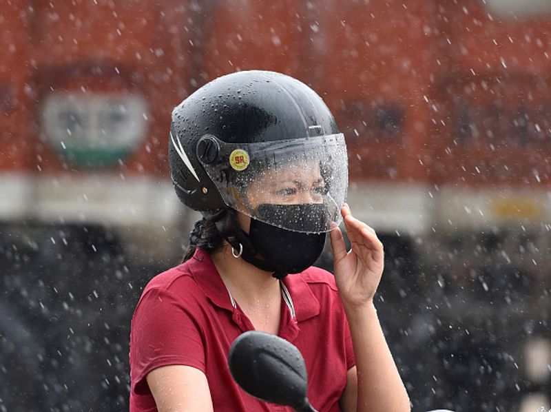 Karnataka to witness scattered rains on November 18, 19 -ymn