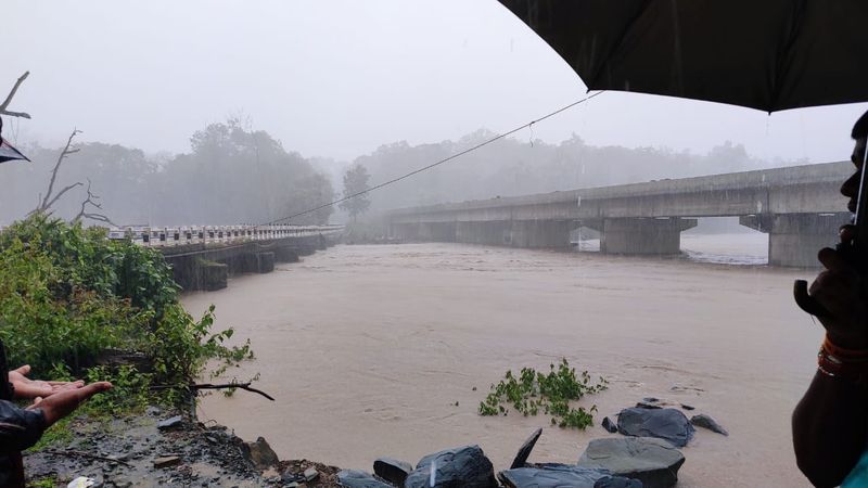 Cyclone Tauktae  Karnataka to Witness Heavy to Rainsm weather forecast mah