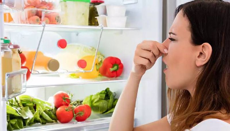 Tips to remove odour from your refrigerator