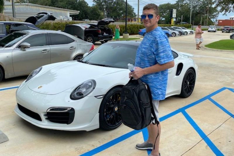 Man purchase Porsche 911 Turbo car with home made fake cheque in florida