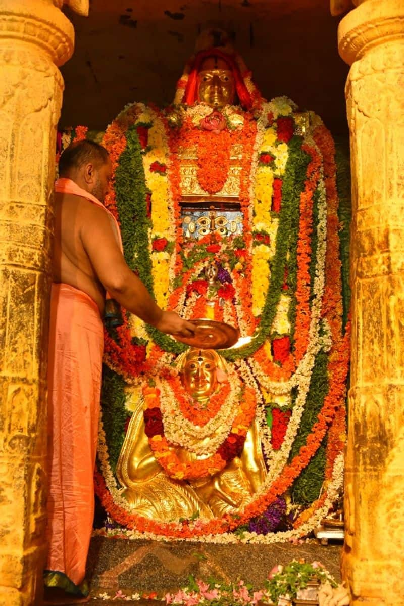 Raichur 7 Day Rayara Aradhana Rituals Begin At Mantralaya snr