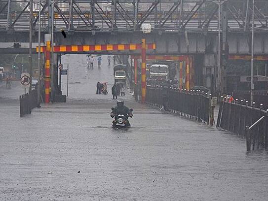 Heavy rain warning in UP, Delhi and Haryana