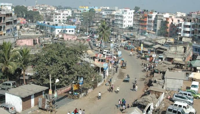 করোনা আতঙ্কে বন্ধ তারাপীঠের মন্দির, বিপুল আর্থিক ক্ষতির মুখে হোটেল ব্যবসায়ীরা