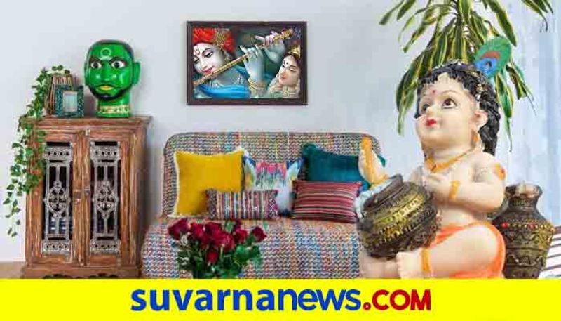 These Shree Krishna Photos remove Vastu Dosha in your house