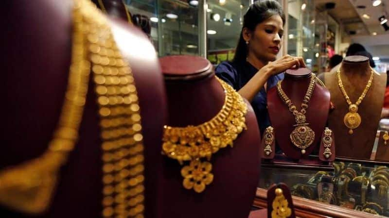 good news...gold price 1464 rupees decreased