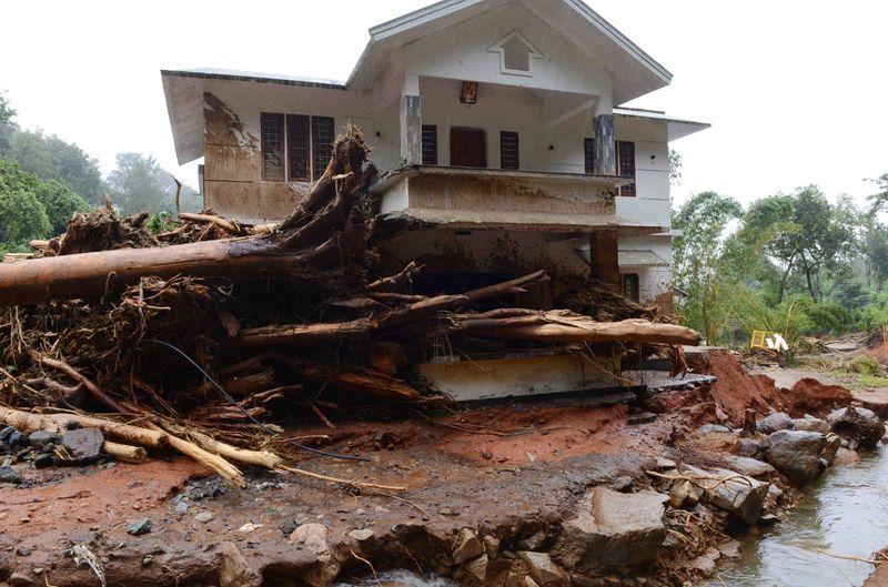 Kerala Wayanad Landslide tragedy Only 10 House Left in Mundakai Churalmala san