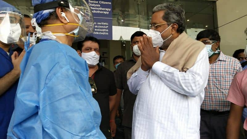 Siddaramaiah discharged from Bengaluru hospital after testing negative