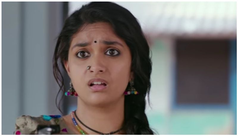 <p>തികച്ചും ഗ്രാമീണ പെണ്കുട്ടിയായിട്ടാണ് കീര്ത്തി സുരേഷ് അഭിനയിക്കുന്നത് എന്നാണ് കഴിഞ്ഞ ദിവസം പുറത്തുവിട്ട ടീസറില് നിന്നുള്ള സൂചന.</p>
<p>തികച്ചും ഗ്രാമീണ പെണ്കുട്ടിയായിട്ടാണ് കീര്ത്തി സുരേഷ് അഭിനയിക്കുന്നത് എന്നാണ് കഴിഞ്ഞ ദിവസം പുറത്തുവിട്ട ടീസറില് നിന്നുള്ള സൂചന.</p>