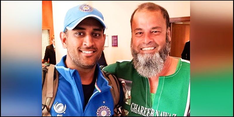 ICC T20 World Cup 2021, IND vs PAK: Chacha Chicago dons unique jersey, has special message for MS Dhoni (WATCH)-ayh