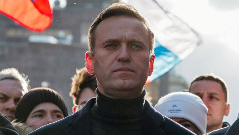 After 32 days, poisoned Russian leader Alexei Navalny released from hospital-snj