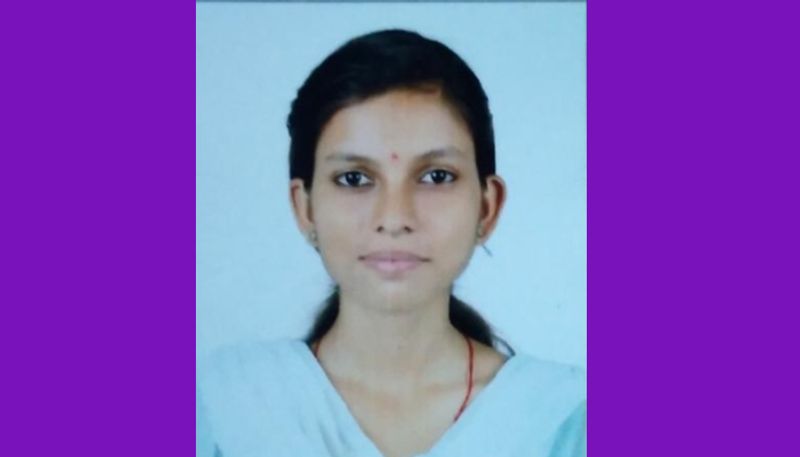 Payal Kumari girl from migrant worker family from Bihar bags first rank in Kerala MG University Exam