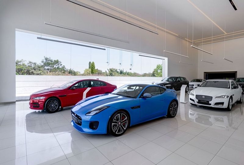 Jaguar land Rover inaugurates 3s retailer facility in Bengaluru