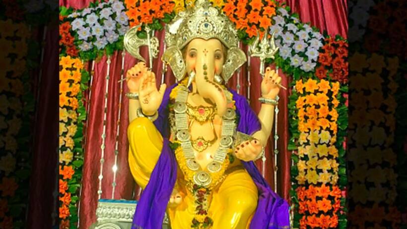 Ganesh Chaturthi: Downpour and Corona dampen carnival spirit in Maharashtra