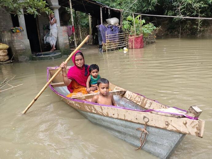 রূপনারায়ণের জল ঢুকে নষ্ট জমির ফসল, দিশেহারা চাষিরা