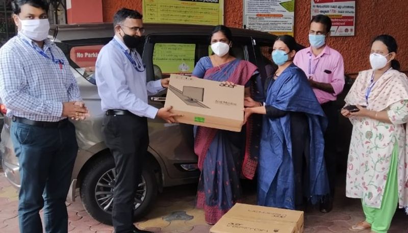 SBI donates computer to Idukki District Hospital