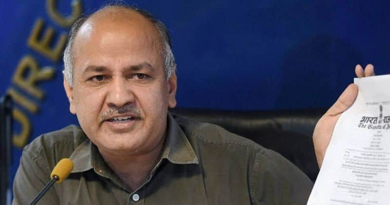 Coronavirus Delhi deputy CM Manish Sisodia hospitalised after developing fever-snj