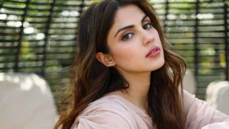 Sushant Singh Rajput case: Suspect turns approver, Siddharth says Rhea Chakraborty destroyed hard drives-ycb