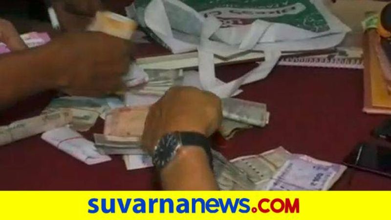 Government Doctor Arrested for Bribe Case at Bailhongal in Belagavi grg