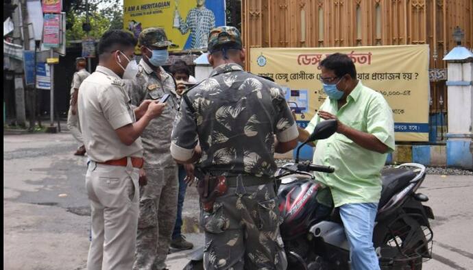 লকডাউন ভেঙে বিপাকে তৃণমূল নেতা, রাস্তা থেকে ধরে থানায় নিয়ে গেল পুলিশ