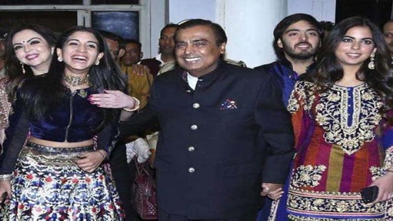 Anant Ambani Radhika Merchant s wedding guests to get special gift, Mukesh Ambani to give