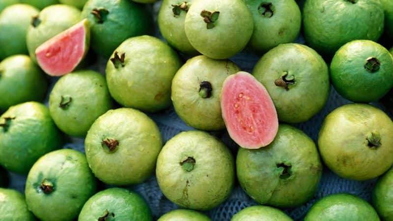 Try out these easy guava recipes for weight loss-dnm