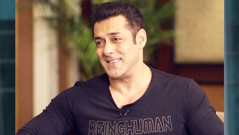 <p>Bollywood actor Salman Khan has always made national headlines for dating Bollywood actresses like Aishwarya Rai Bachchan, Katrina Kaif, Sangeeta Bijlani, Somy Ali and now Lulia Vantur. Recently, he grabbed headlines by revealing some past incidents. </p>
<p>Bollywood actor Salman Khan has always made national headlines for dating Bollywood actresses like Aishwarya Rai Bachchan, Katrina Kaif, Sangeeta Bijlani, Somy Ali and now Lulia Vantur. Recently, he grabbed headlines by revealing some past incidents. </p>