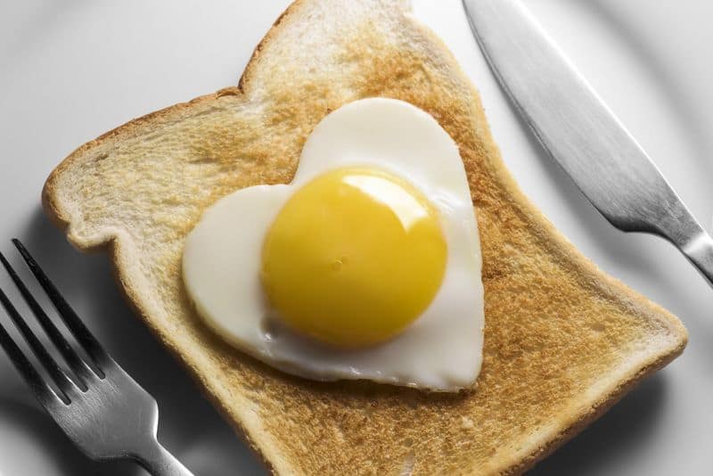 From aiding weight loss to boosting brain: Reasons why you must have eggs daily-dnm