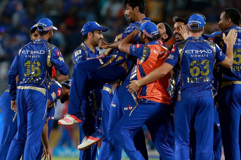 sunil gavaskar says mumbai indians will defend ipl trophy