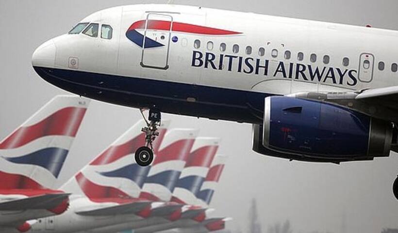 British Airways flight windscreen cracks at 35,000 feet by block of ice