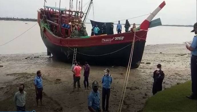 বাংলাদেশ জল সীমানায় আটক ভারতীয় ট্রলার, উদ্বিগ্ন মৎসজীবীদের পরিবার