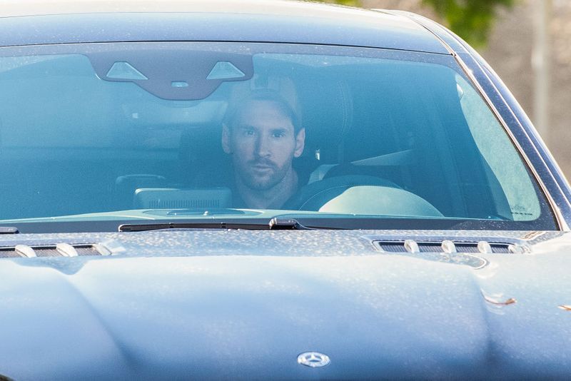 Lionel Messi returns to training for Barcelona