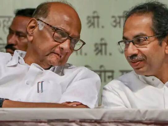 Uddhav Thackeray government is embroiled in politics, hundreds of people die every day from Corona
