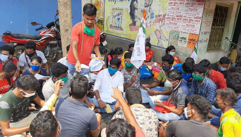 West Bengal: Students write to PM Modi demanding free mobile and internet services for online classes-dbr