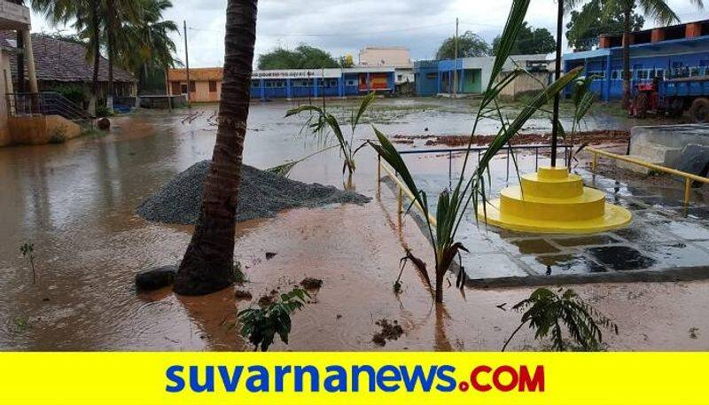 Rain Water Enter to Governmrnt School in Ron in Gadag District