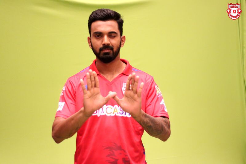 KXIP Captain KL Rahul caught on the stump mic hurling abuse in Kannada word kvn