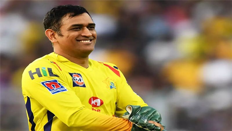 IPL 2020 Ms Dhoni looking two records in behind the stumps