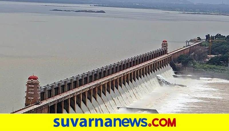 over flow At Tungabhadra River Due To heavy Rain snr