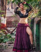 సెక్సీ యోగాతో సెగలు రేపుతున్న మహేష్‌ హీరోయిన్‌.. చూస్తే ఆగలేరు