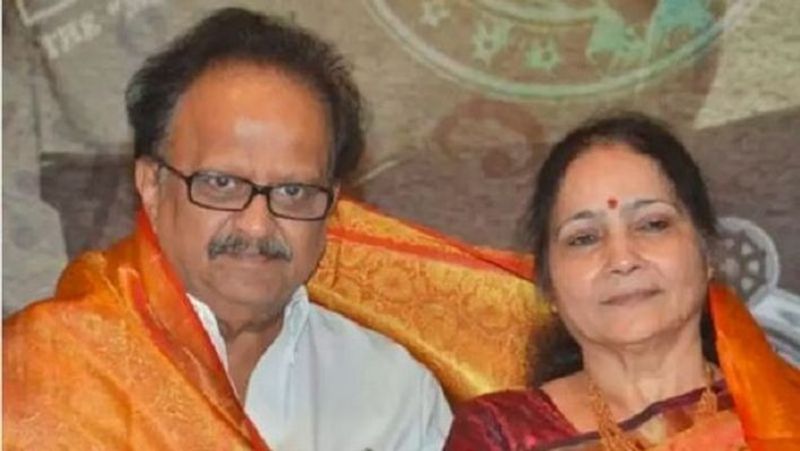 sp-balasubrahmanyam eloped and married savitri-at-simhachalam mah