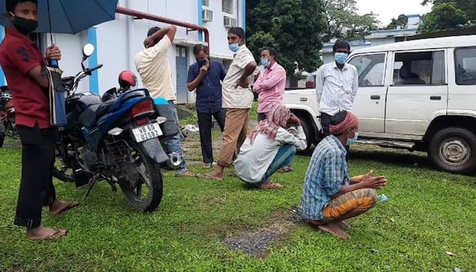 পৈতৃক জমি নিয়ে ভাইদের সঙ্গে বিবাদ, পুলিশি ঝামেলার ভয়ে আত্মঘাতী রিক্সাচালক