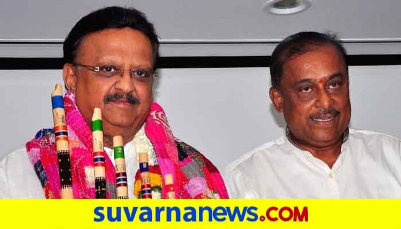 SP Balasubrahmanyam receives Rashtra Prashasthi with wearing Mohd Rafi Saab Coat