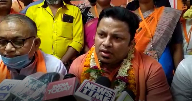 West Bengal FIR against BJP leader Anupam Hazra Over COVID Hug threat to CM Mamata Banerjee-dbr