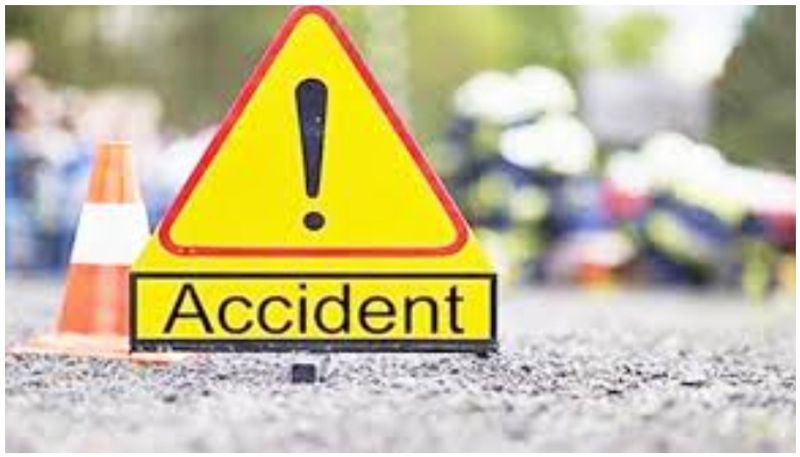 Father Daughter Dies at Accident in Yallapur in Uttara Kannada Districtgrg